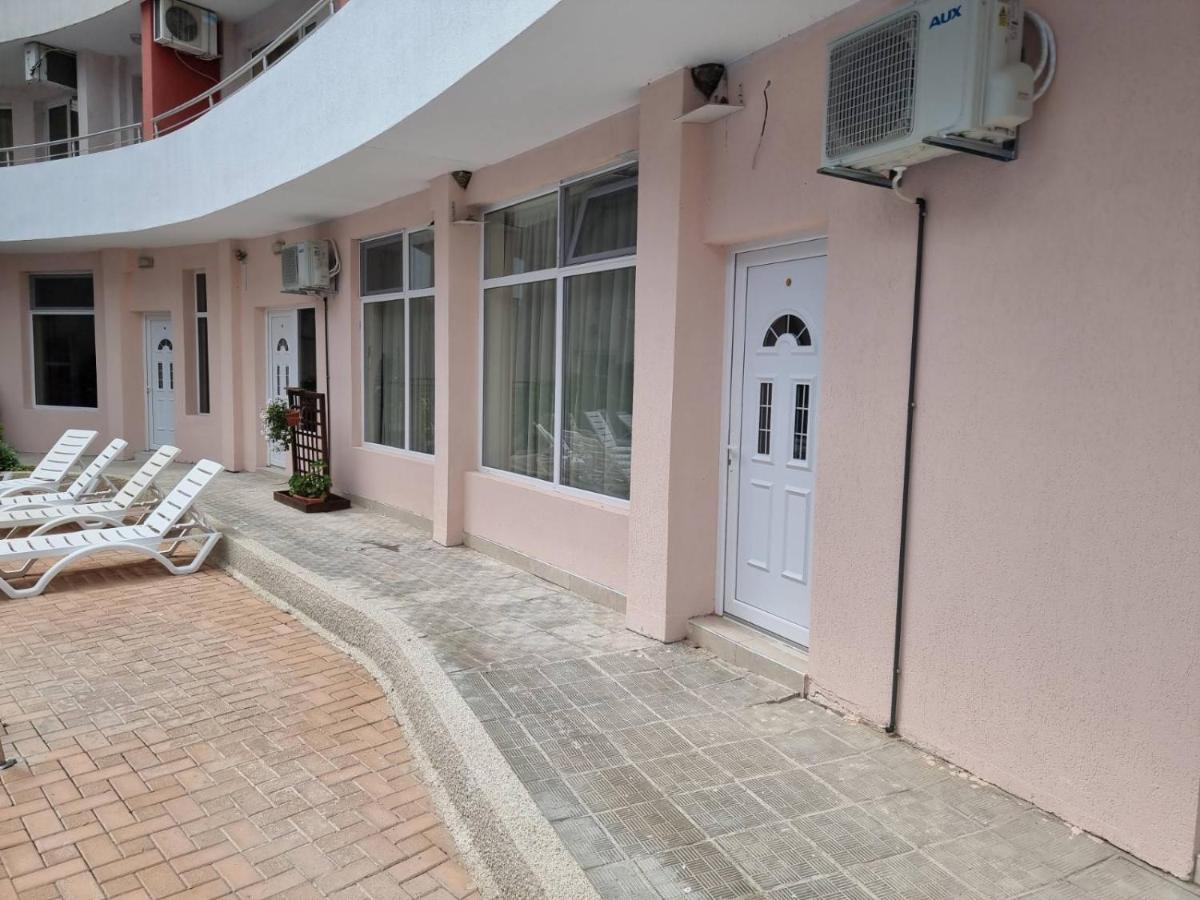 Бутикови Студиа Брита Kranevo Exterior foto